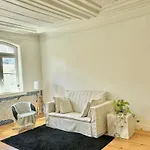 Large On Rua Augusta Διαμέρισμα
