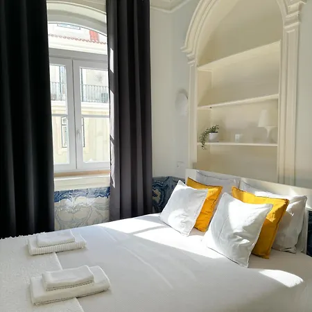 Large On Rua Augusta Apartment *