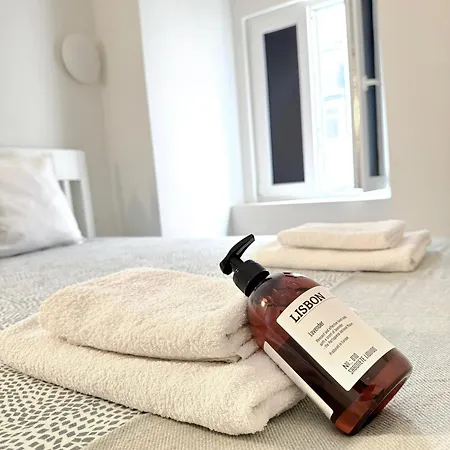 Large On Rua Augusta